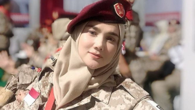 instagram/mulanjameela1