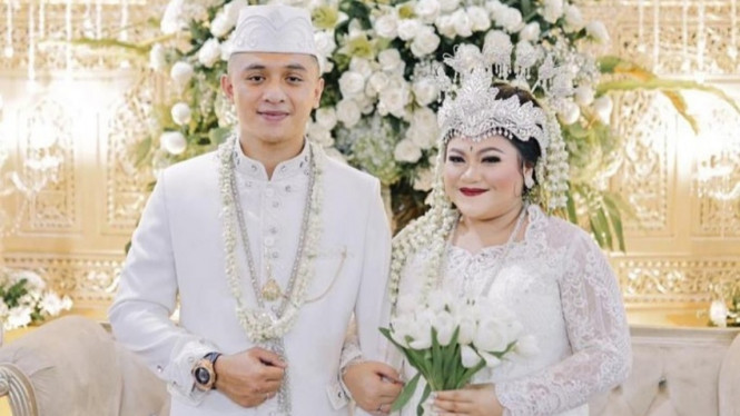 Instagram/ @niadaniatynew