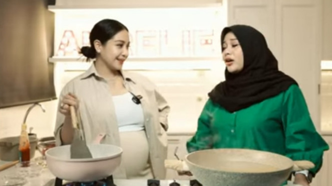 YouTube/Aurelie Hermansyah