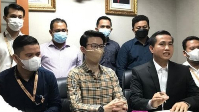 Selebgram Petrick Sutrisno Berdamai Dengan Perusahaan Ekspedisi