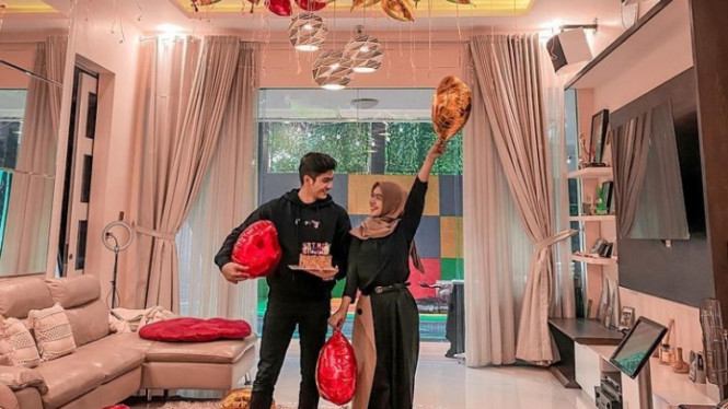 Instagram/riaricis1795