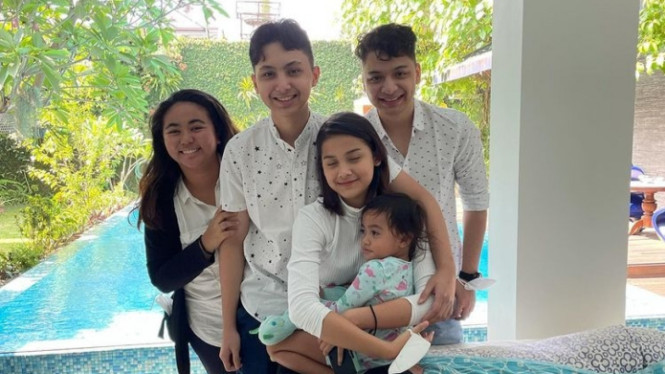 Instagram/callistarum