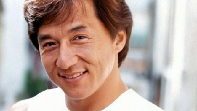 Ada yang Sampai Bunuh Diri, Jackie Chan Ternyata Harus Izin ke 3 Ribu