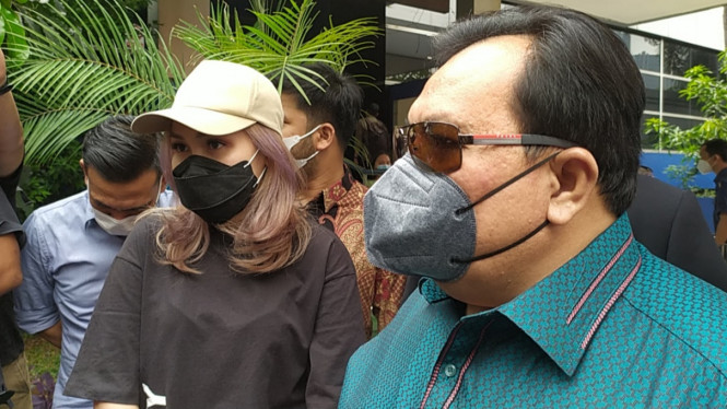 IntipSeleb/ Wahyu Firmansyah