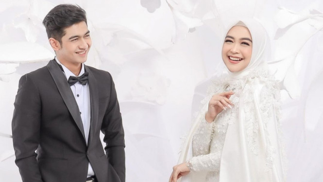 Instagram/ @riaricis1795