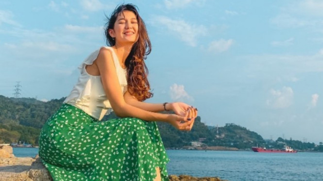 Instagram/zoeabbasjackson