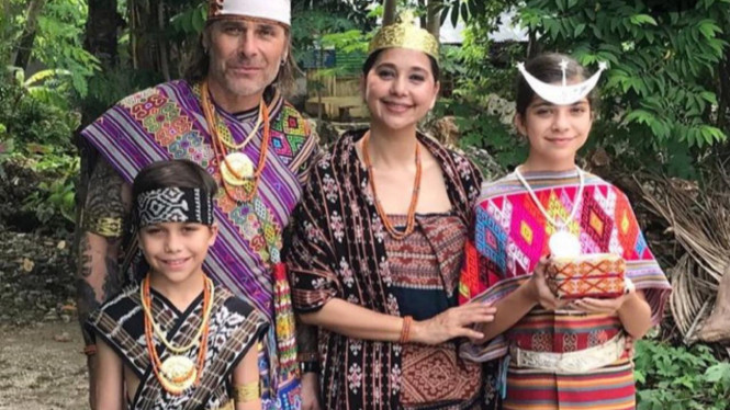 instagram/ayukhadijahazhari