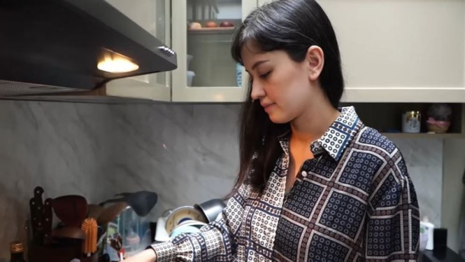 YouTube/Edward Kimberly