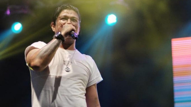 Instagram/ @babang_andikamahesa