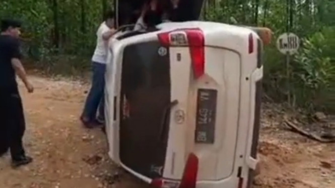 Instagram/ @zackymirza_