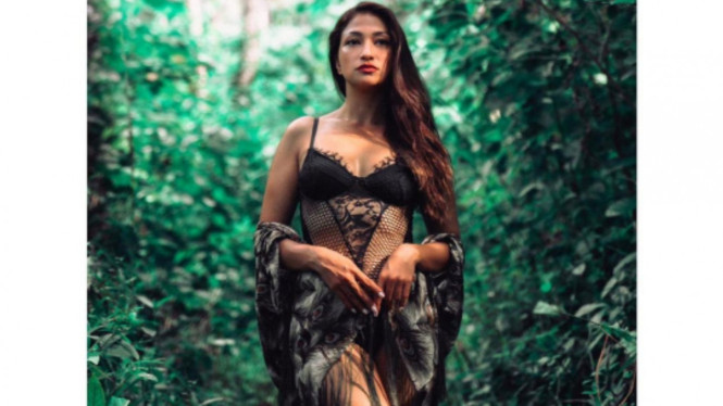 instagram/raazharita