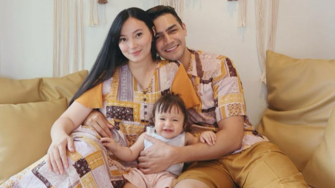 Instagram/Asmirandah89