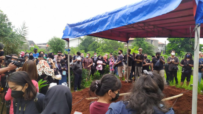 IntipSeleb/Wahyu Firmansyah