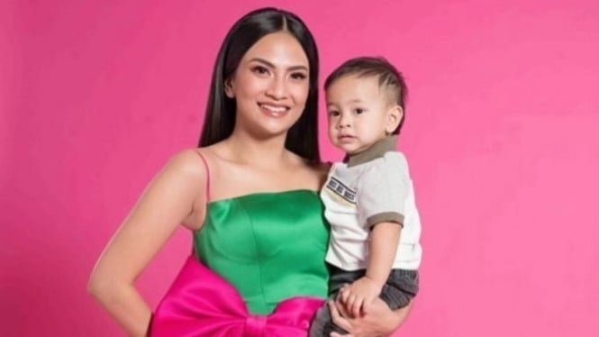 Instagram/vanessaangelofficial