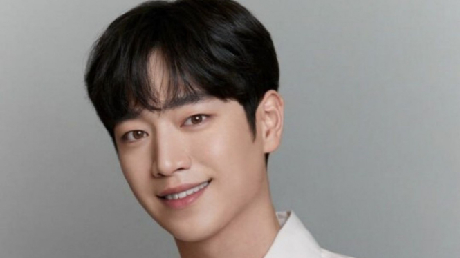 Siap-siap! Besok Seo Kang Joon Keluar dari Wajib Militer