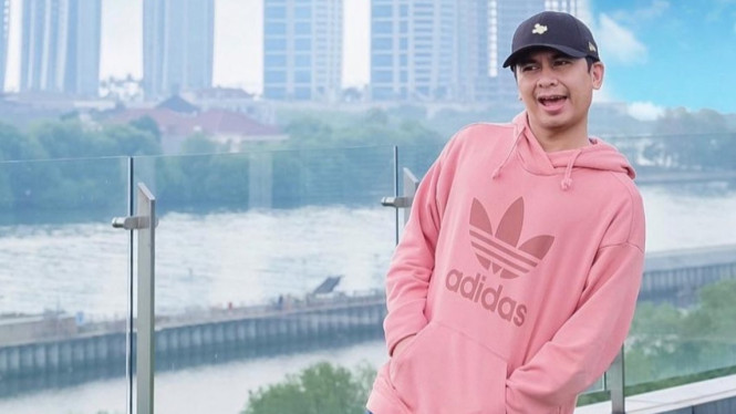 Instagram/ @raditya_dika