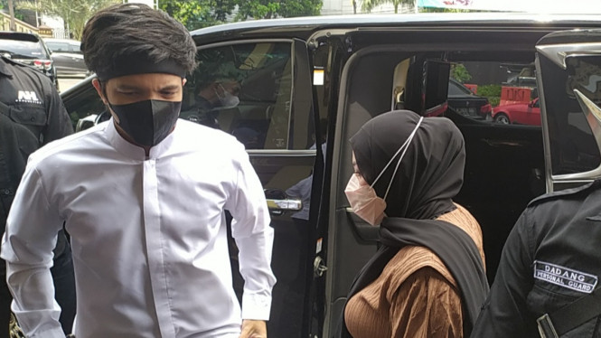 IntipSeleb/ Wahyu Firmansyah