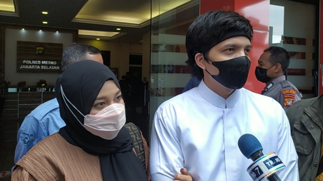 IntipSeleb/ Wahyu Firmansyah