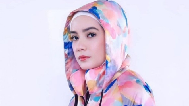 Instagram/putriannessaloka