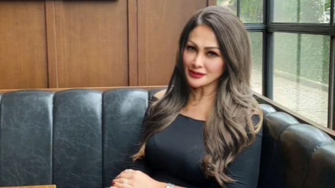 Instagram/ @connie_nurlita