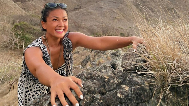 Instagram/ @nirinazubir_