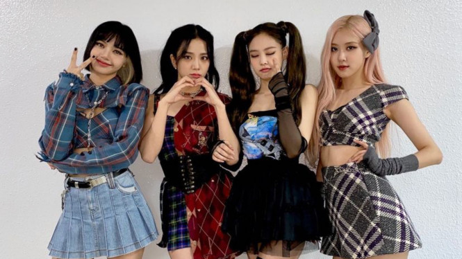 blackpinkofficial/instagram