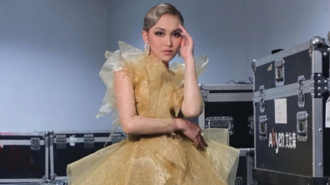 Instagram/ @ayutingting92