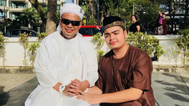 Instagram/ @ameer_azzikra