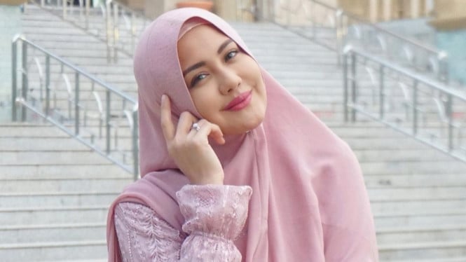 Instagram/ @julianamoechtar