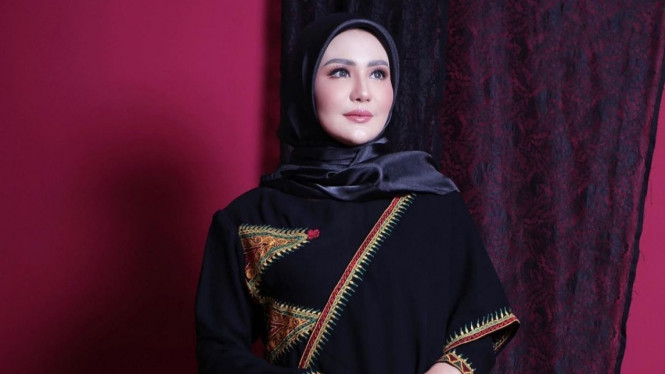 Instagram/ @julianamoechtar