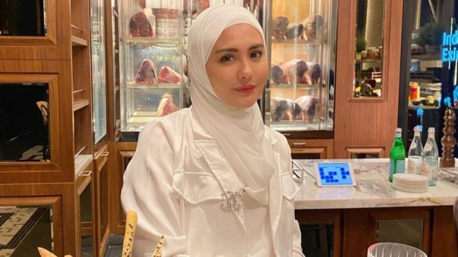 Instagram/ @julianamoechtar