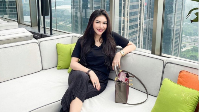 Instagram/ricaandriani