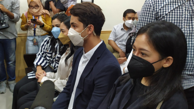 IntipSeleb/ Wahyu Firmansyah