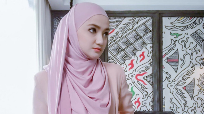 instagram/marcella_simon