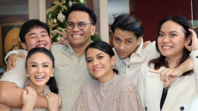 Instagram/yunishara36