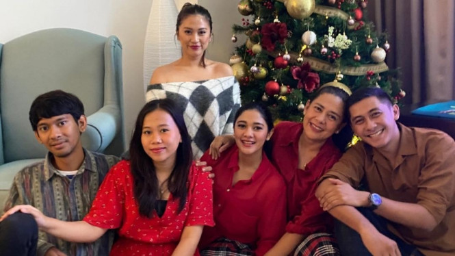 Instagram/ @lydiakandou_