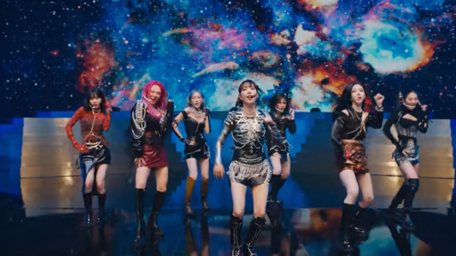 Youtube/Girls On Top