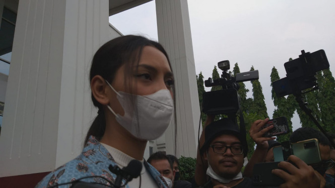 IntipSeleb/Nur Alfira