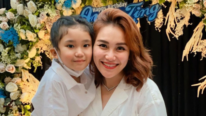 Instagram/ayutingting92