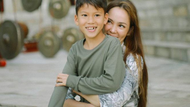 instagram/cathysharon