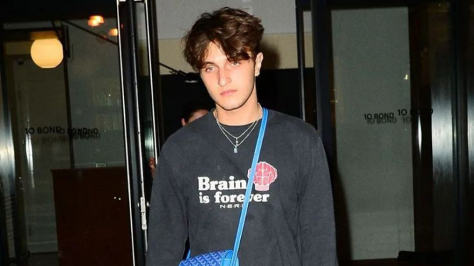 5 Fakta Anwar Hadid Putuskan Pindah Agama, Nomor 4 Tolak Ajaran Islam