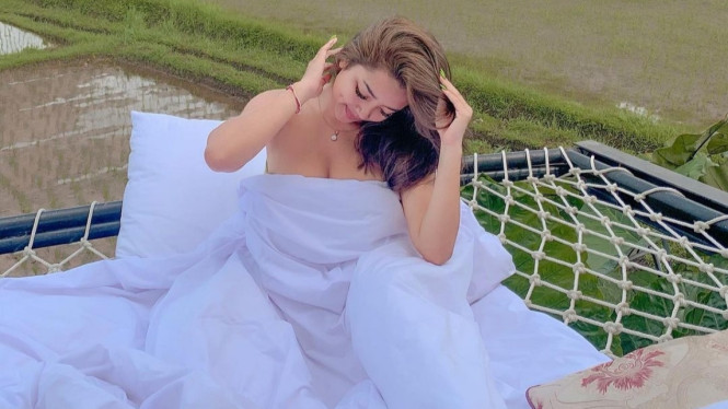 Instagram/ @bby.gekma