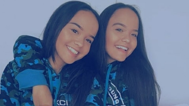 Instagram/ @theconnelist.cc