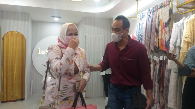 Intipseleb/Cahaya Padang