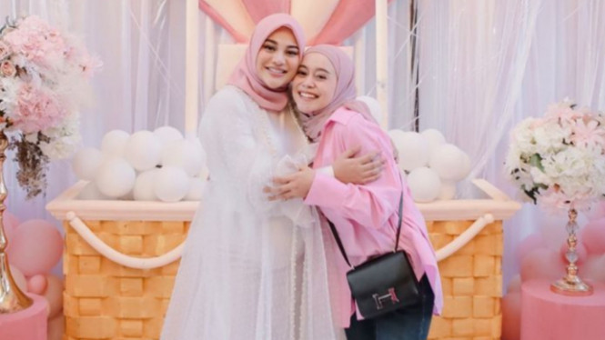 Instagram/@aurelie.hermansyah