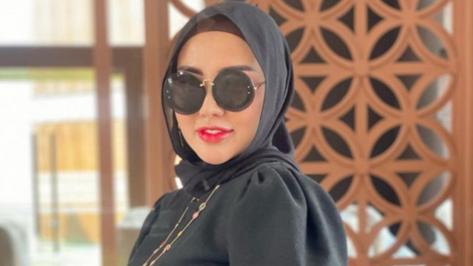 Instagram/@bellashofie_rigan