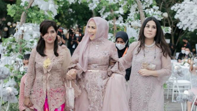 Instagram/@maknafoto