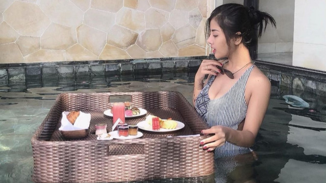 Instagram/ @taniaayusiregarofficial