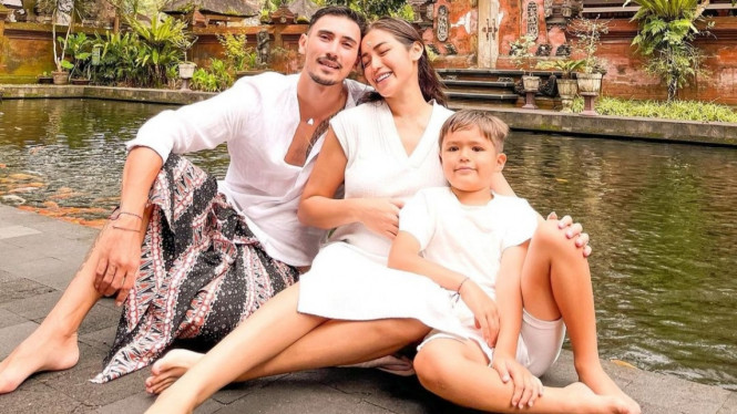 Instagram/ @inijedar