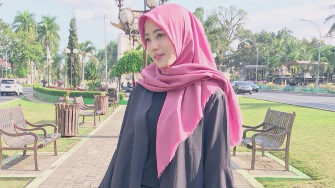 Instagram/ @dena.sr15